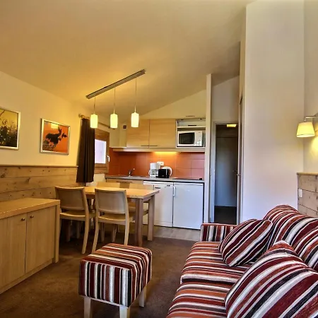 Apartment Studio-cabine Chaleureux Pour 4 Pers. A 50m Des Pistes, Balcon, Ascenseur - Fr-1-455-179 La Plagne-Tarentaise